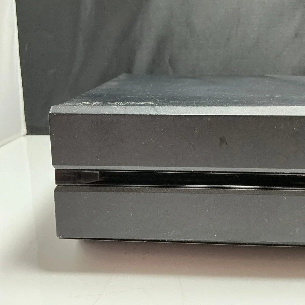 MICROSOFT XBOX ONE Console Model 1540 Untested Wo/Cord 500 GB